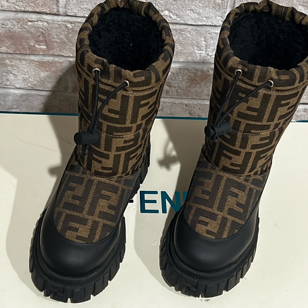 Fendi Nero Tobacco Footwear